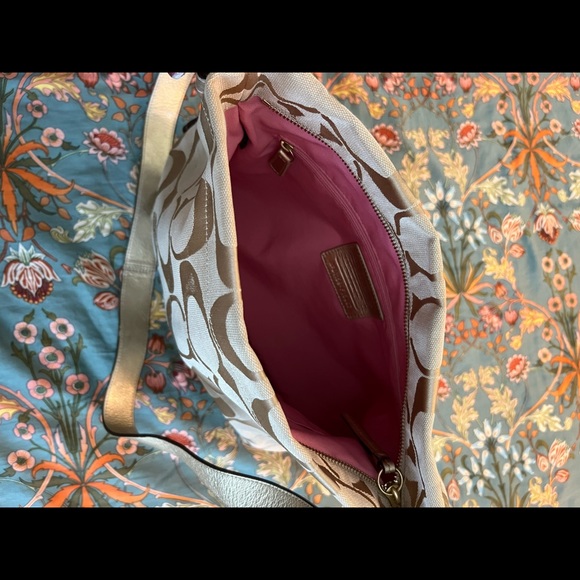 Coach Crossbody Purse - Picture 7 of 15